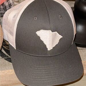 Richardson South Carolina State Men’s Adjustable Trucker Cap/Hat Gray/White Snap
